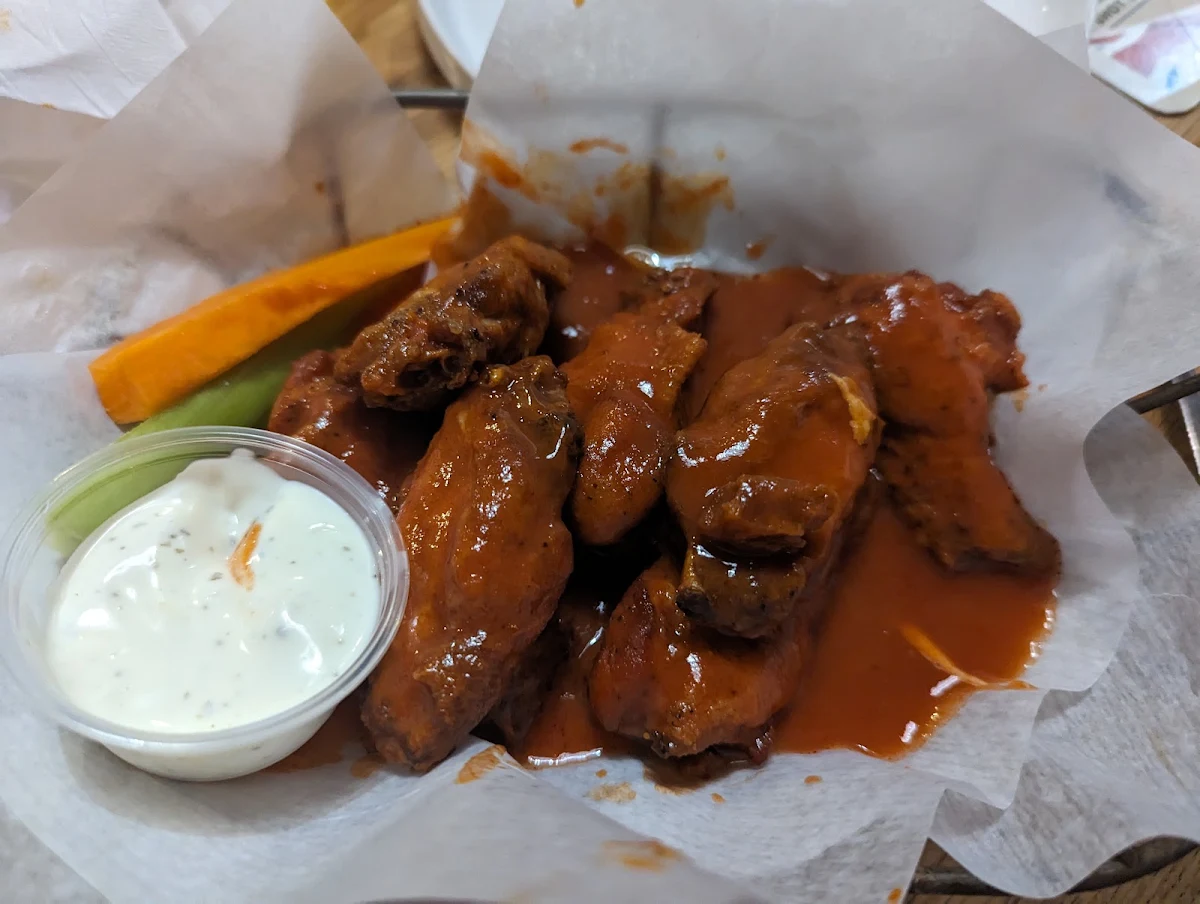 Wings, The Scot's Corner