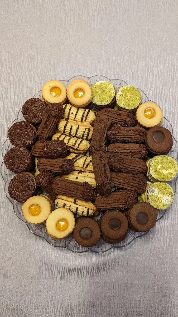 Petit Four