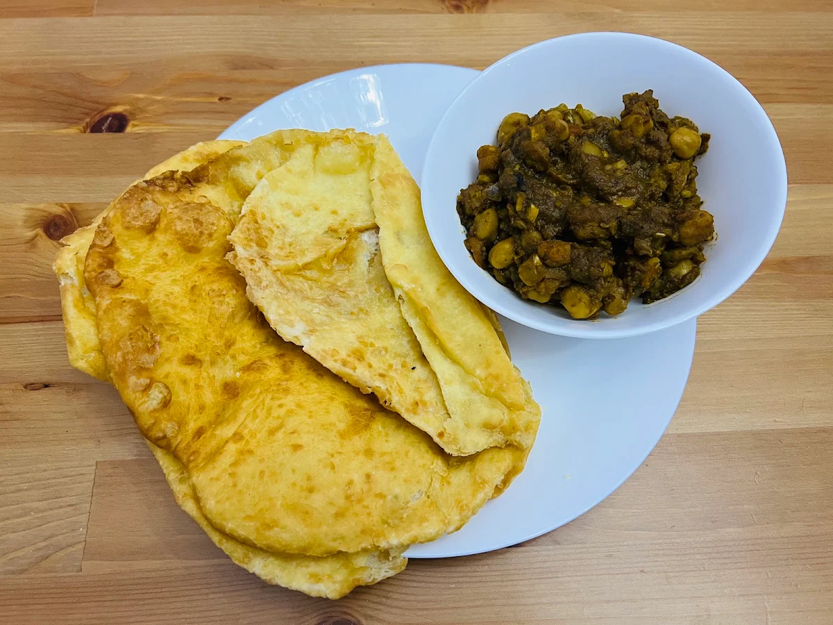 Chhole Bhatura