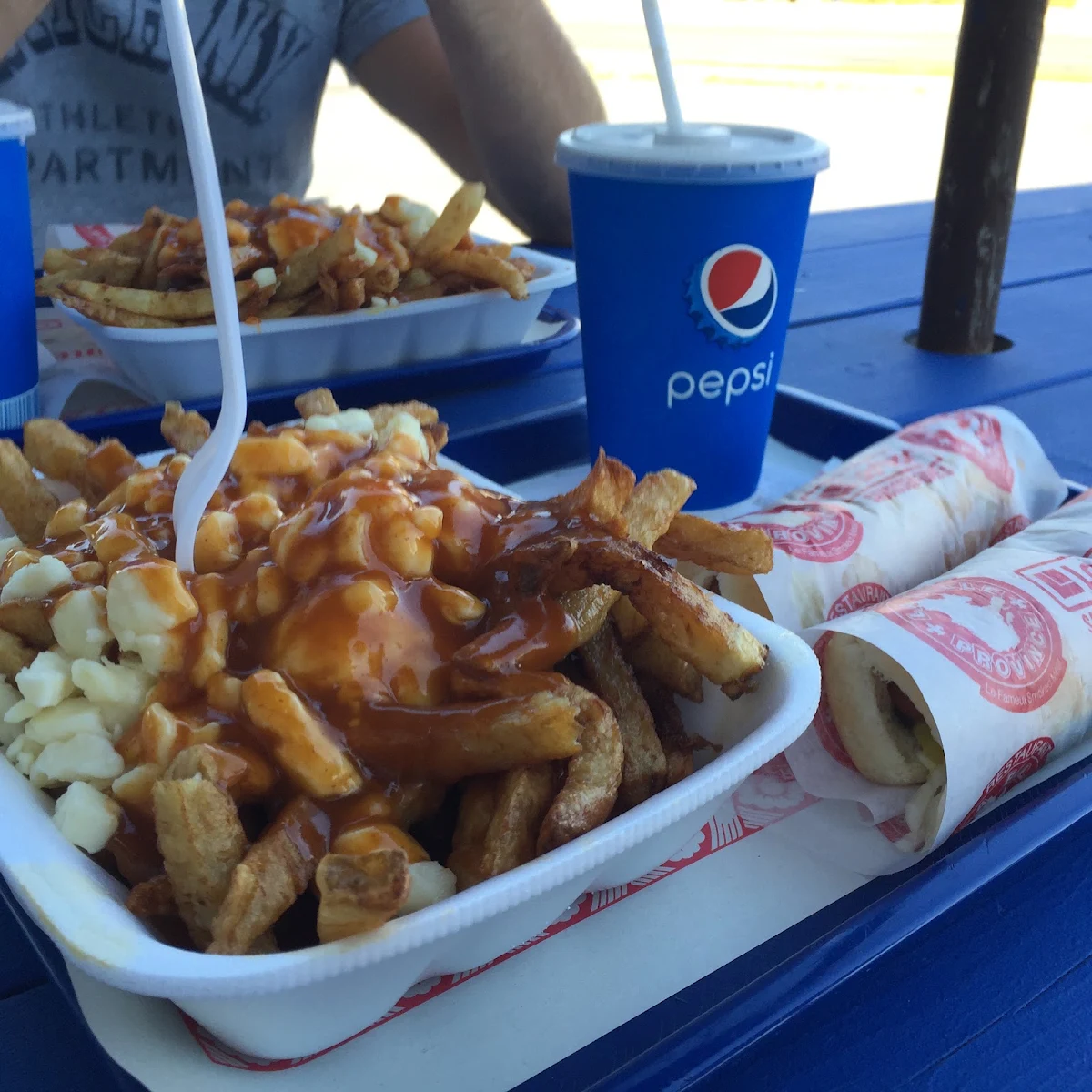 Méga Poutine