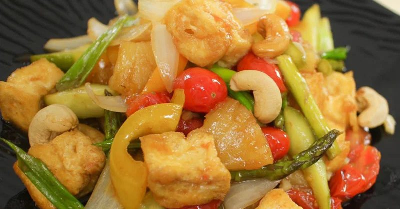 Cashew Nut Stir-Fry Pad Med MA Muang