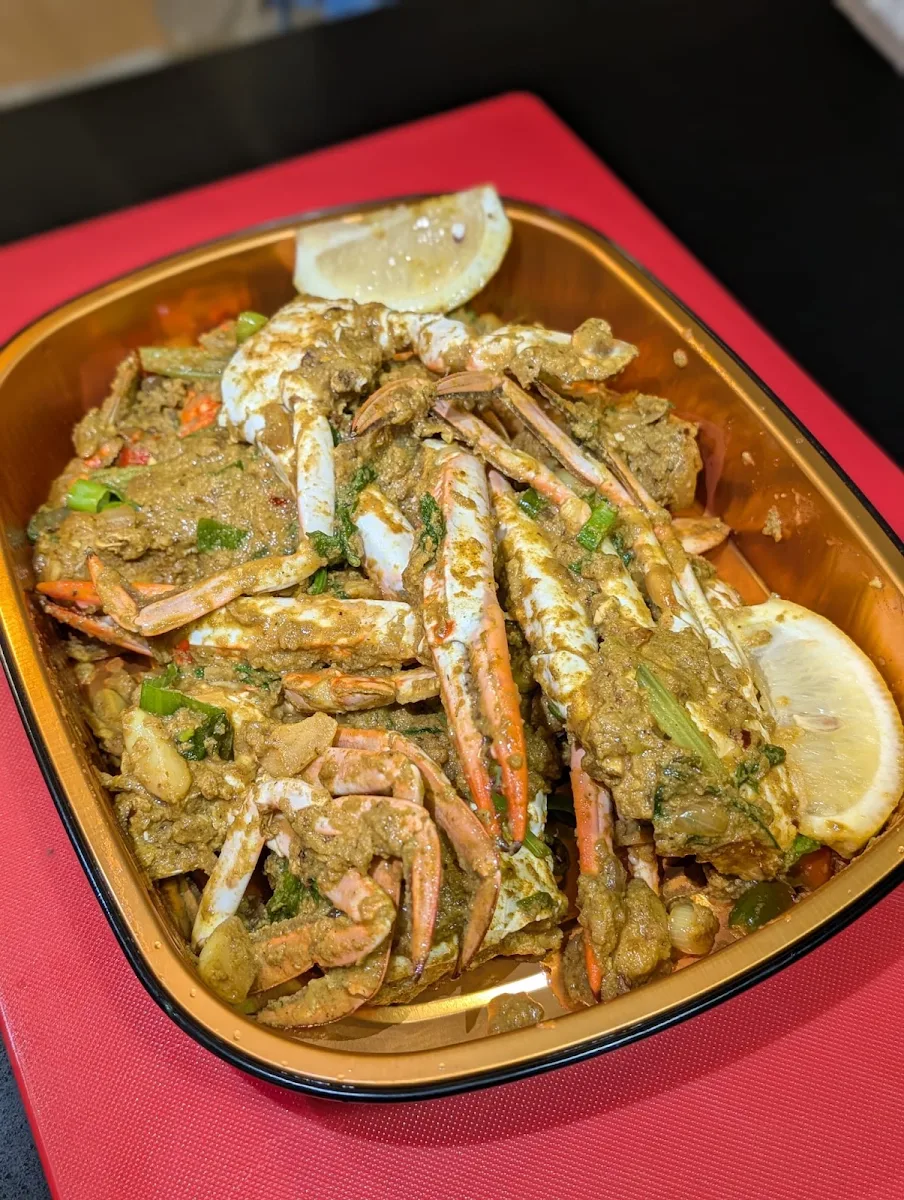 Thai Blue Crab Curry Poo Pad Pong Karee