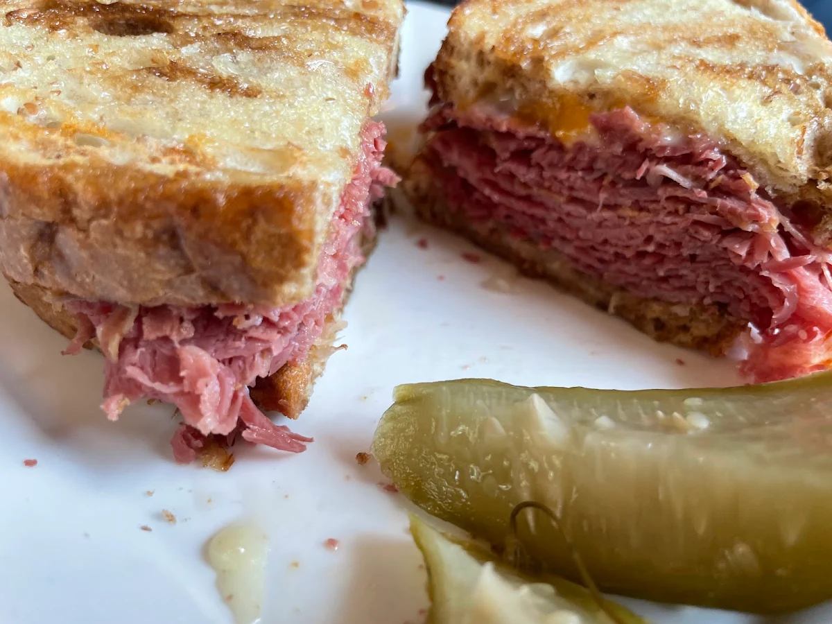 Corn Beef on Rye & Pickle