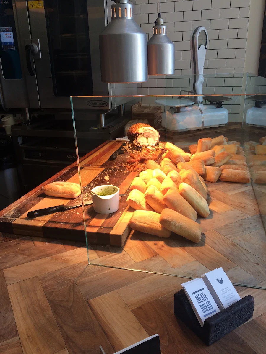 Meat & Bread