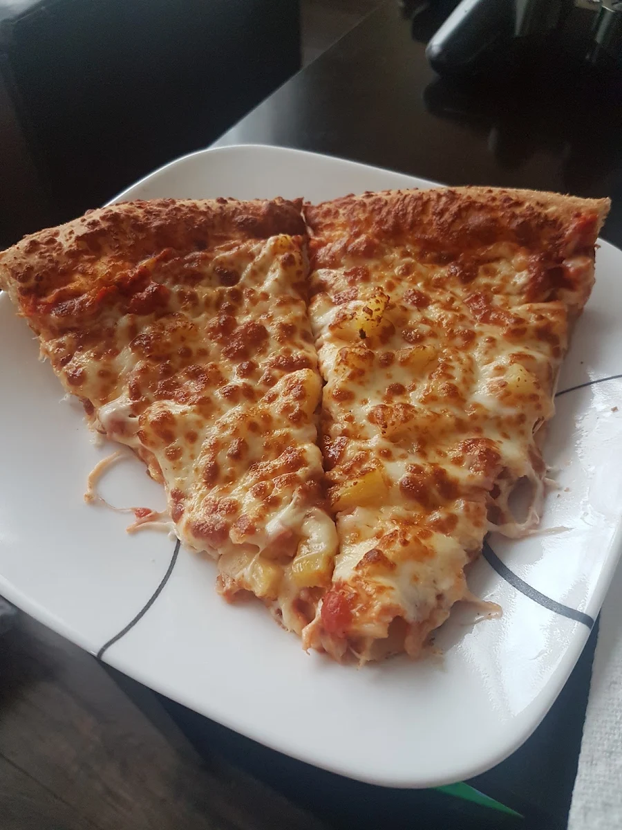 Tropical Hawaiian Pizza