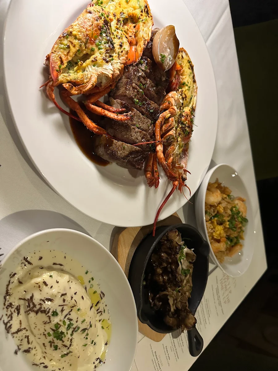 Lobster Gratinee with Whole Prime Rib Sirloin