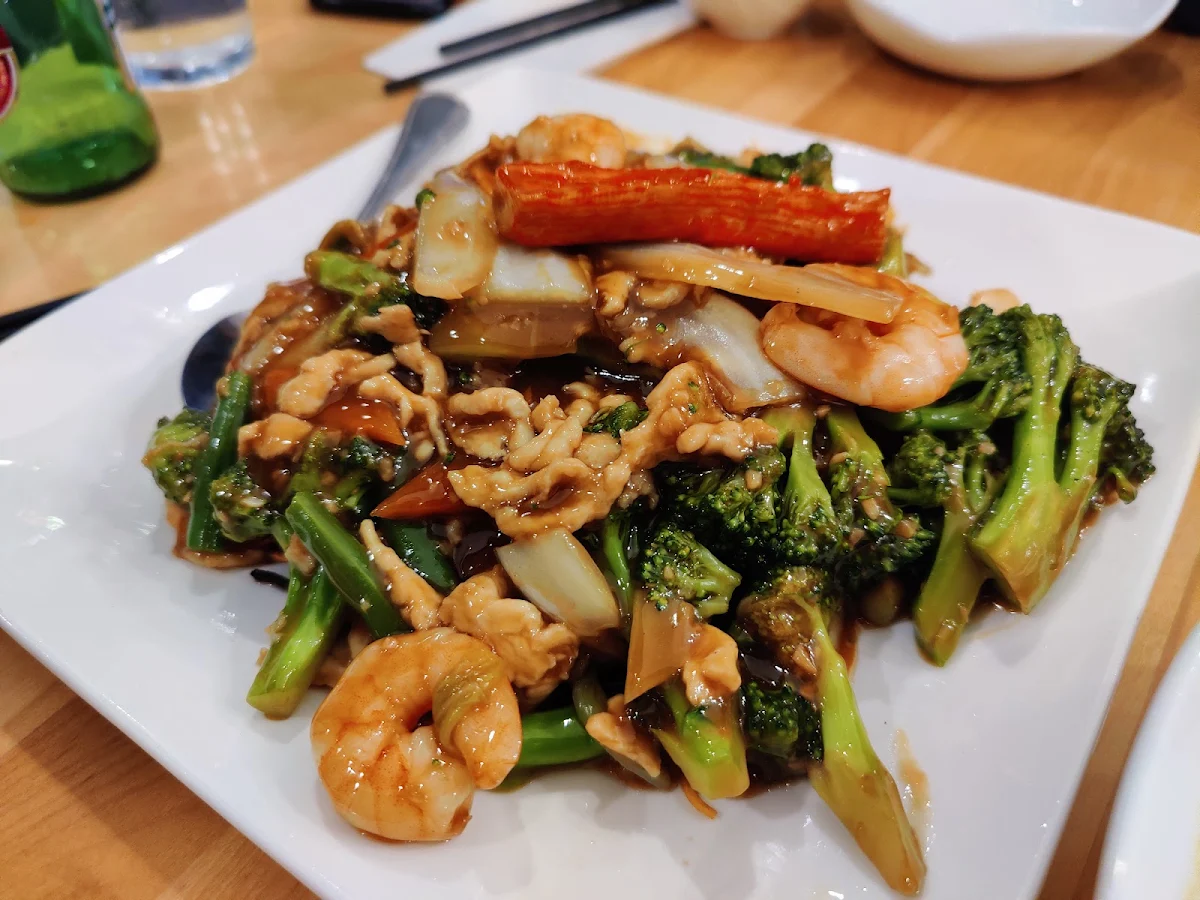 Chicken and Shrimp Chow Mein