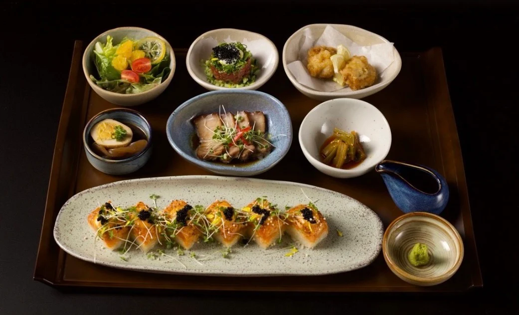 Highlights, bul Dining Room & Bar