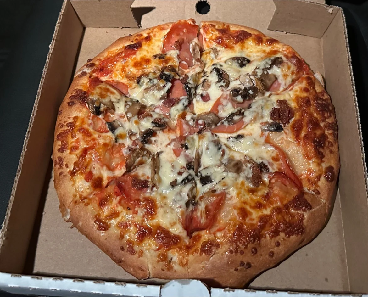 9 Canadian Pepperoni Bacon Musroom Pizza