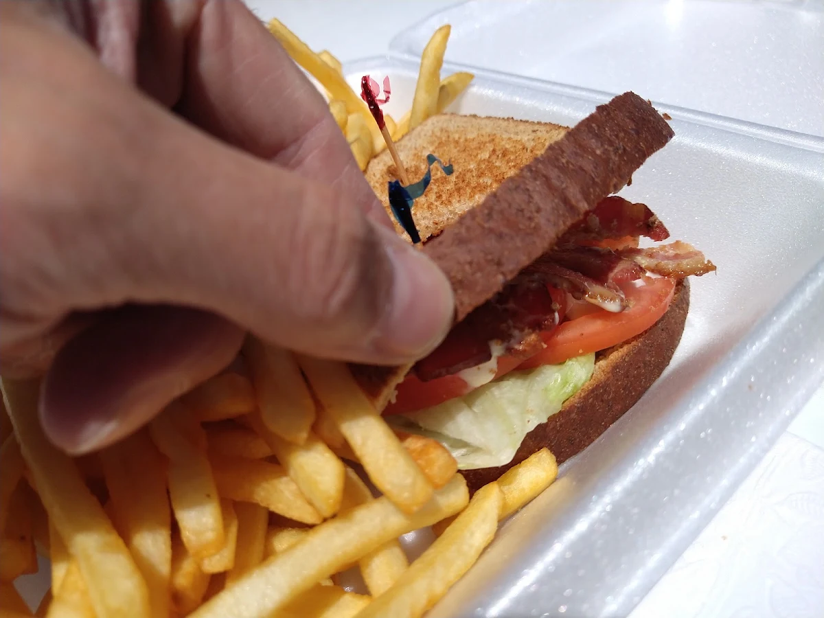 blt with French Fries