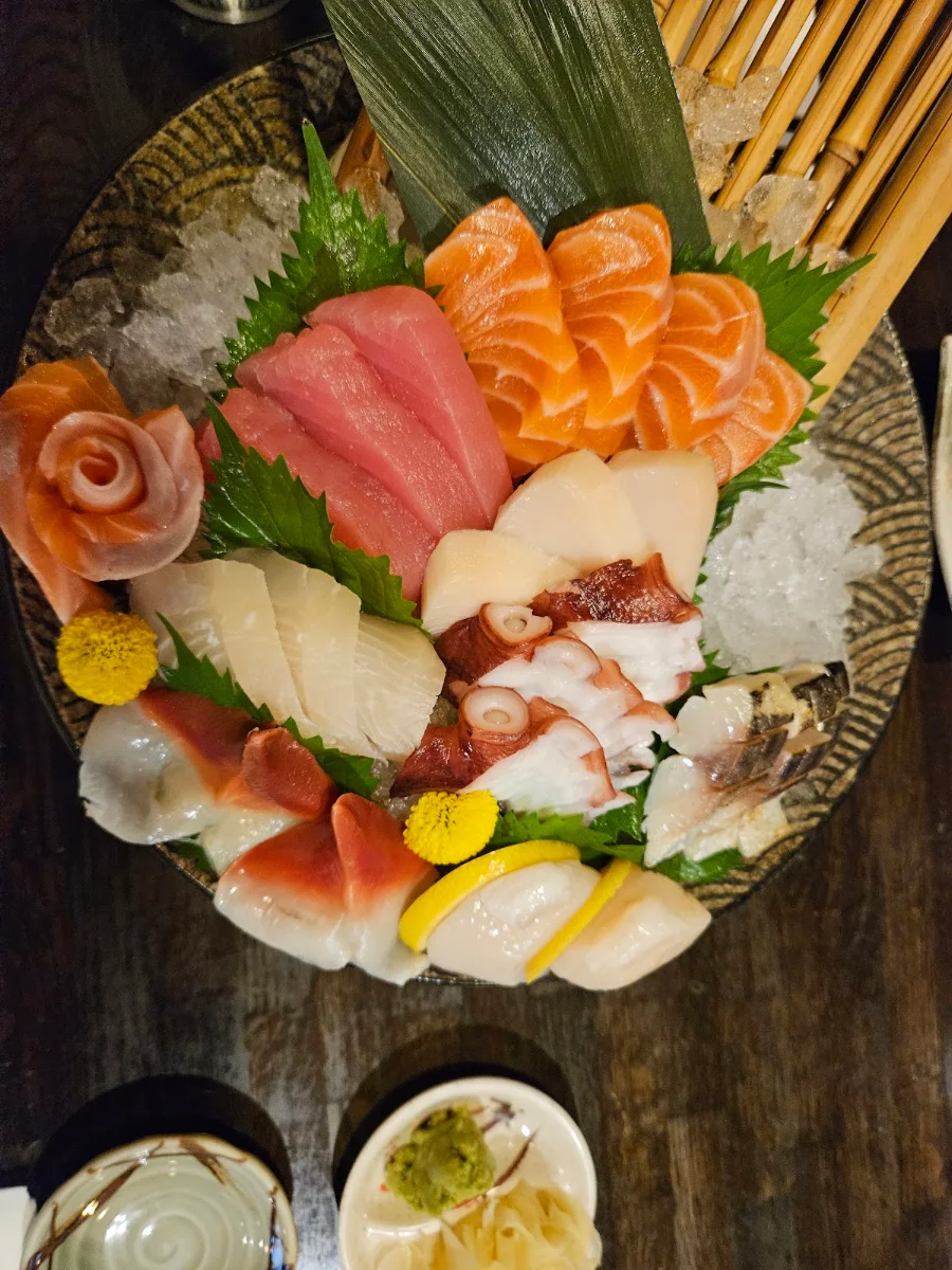 Deluxe Assorted Sashimi