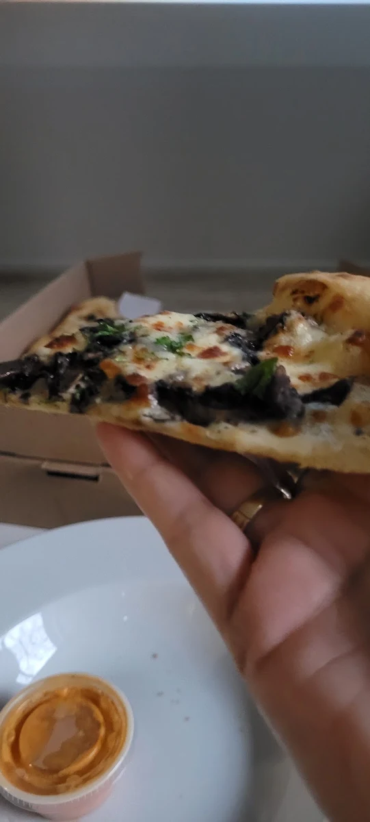 Bank Mushroom Pizza