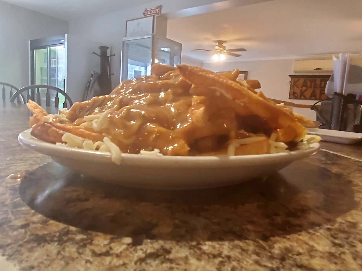 Almost Famous Large Poutine