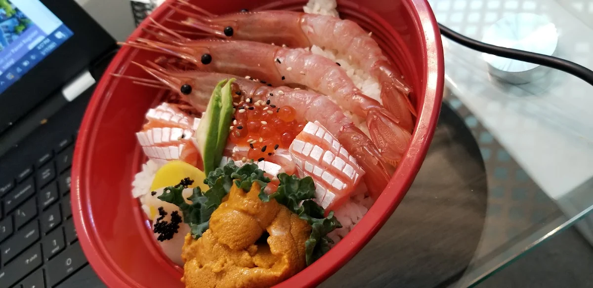 Tekkadon, Yu Sushi Takeaway （鱼寿司外卖、Sushi takeout)