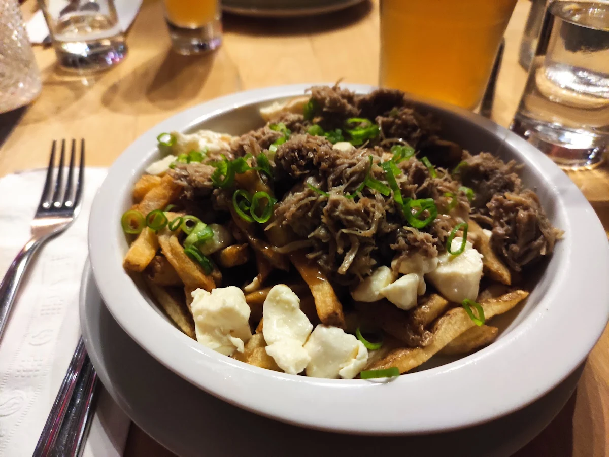 Poutine Au Canard Confit