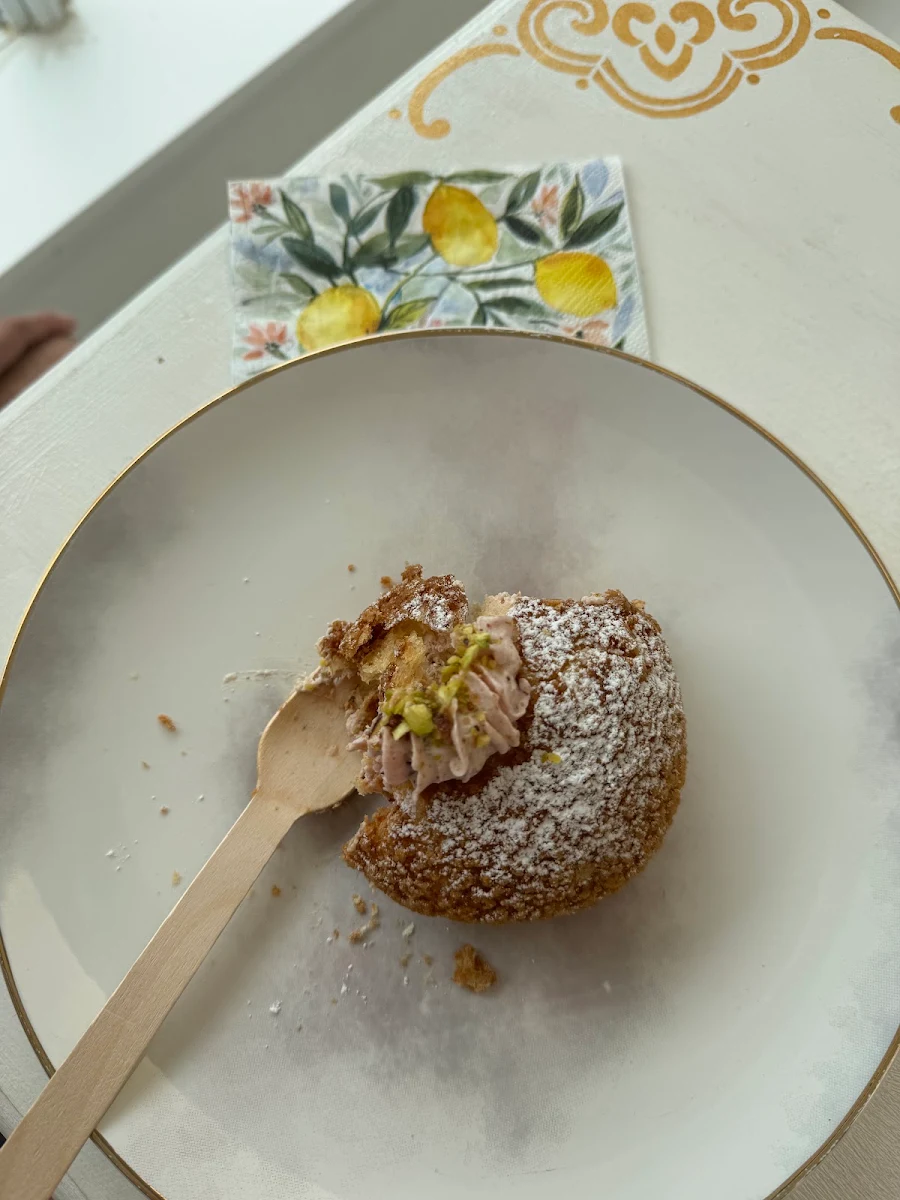 Highlights, Le Miel Cakes