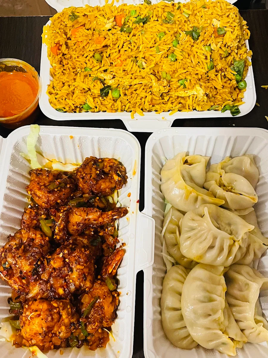 Delhi Butter Masala Momo Veg Chicken