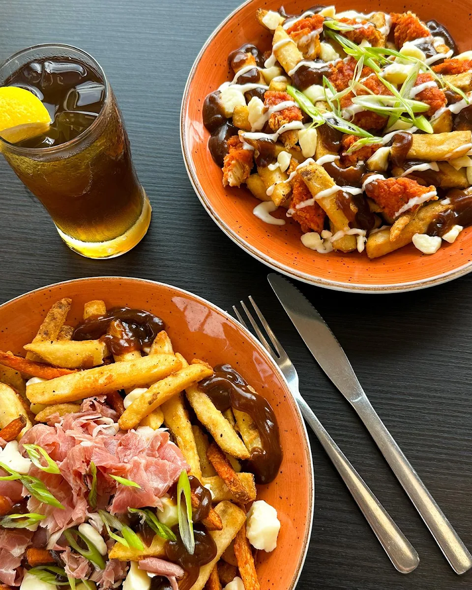 Poutine, Eggsmart