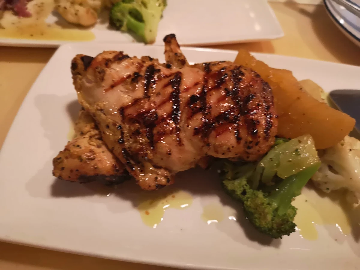 Suprême de Poulet Grillé Grilled Chicken Supreme