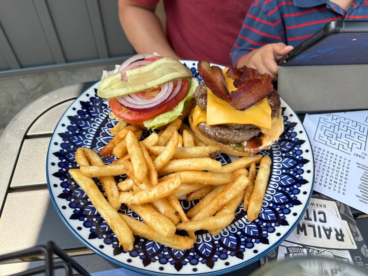 Tav Burger