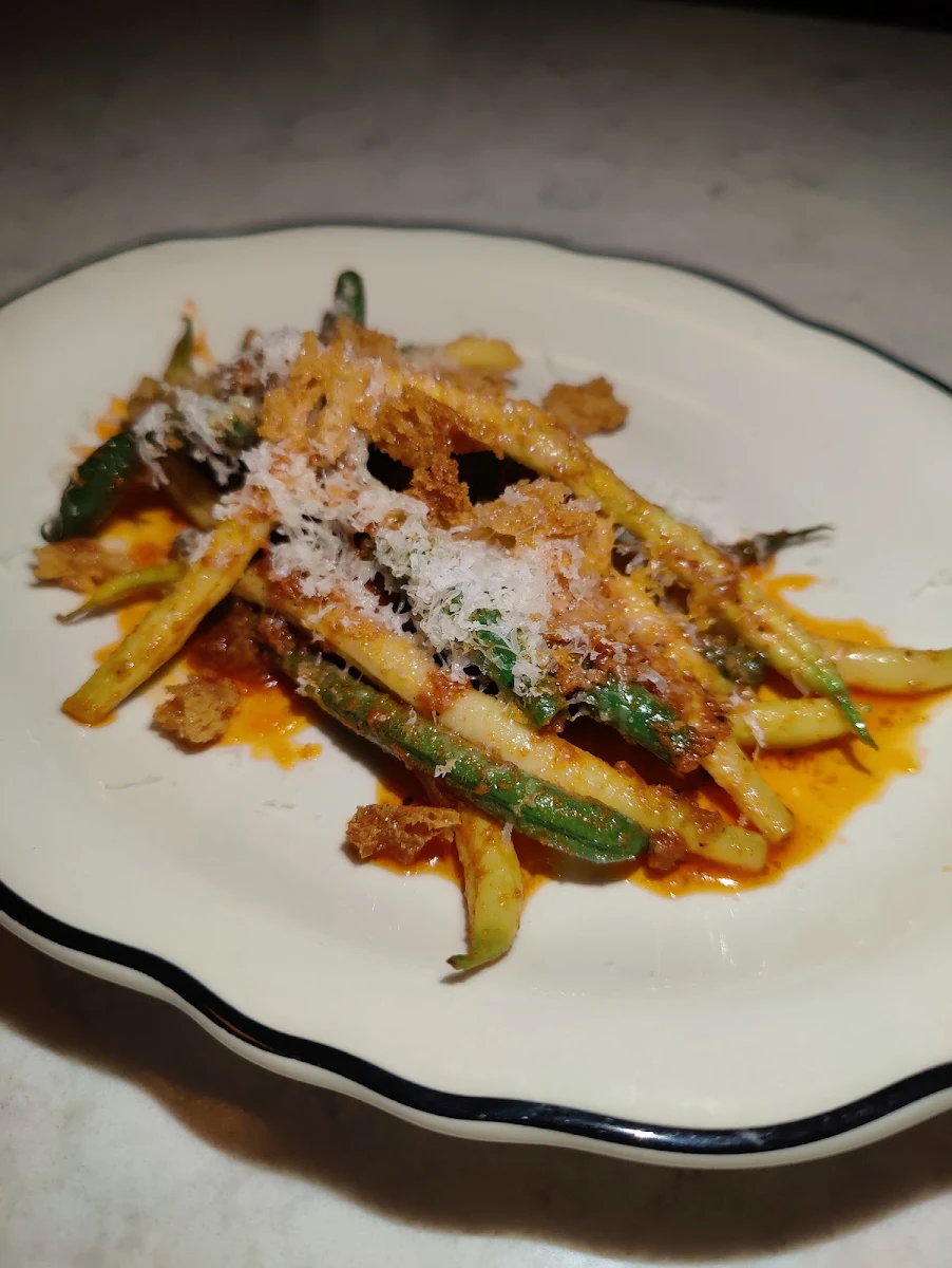 String Beans, Stem Bar