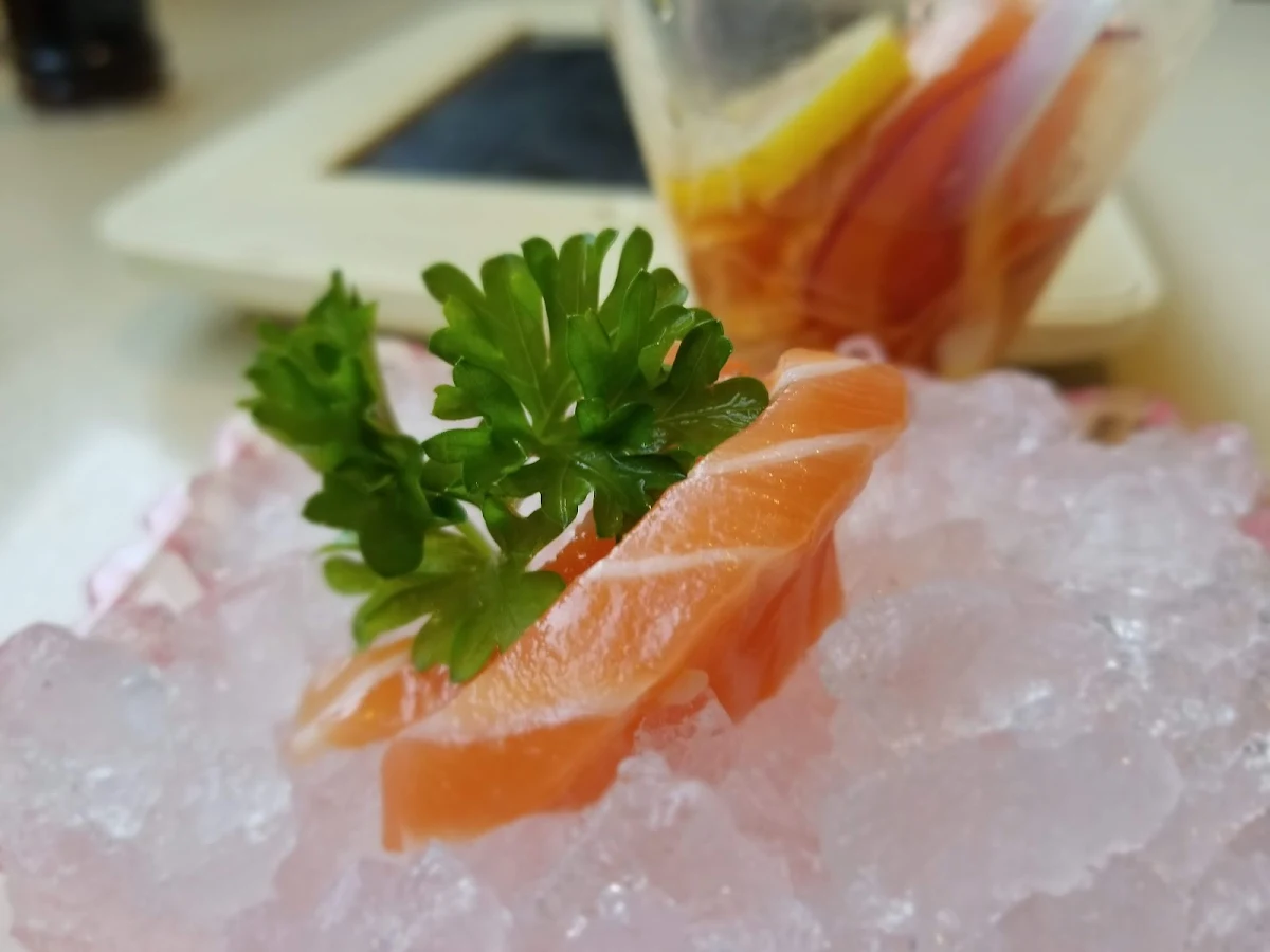 Salmon Sashimi 5pcs