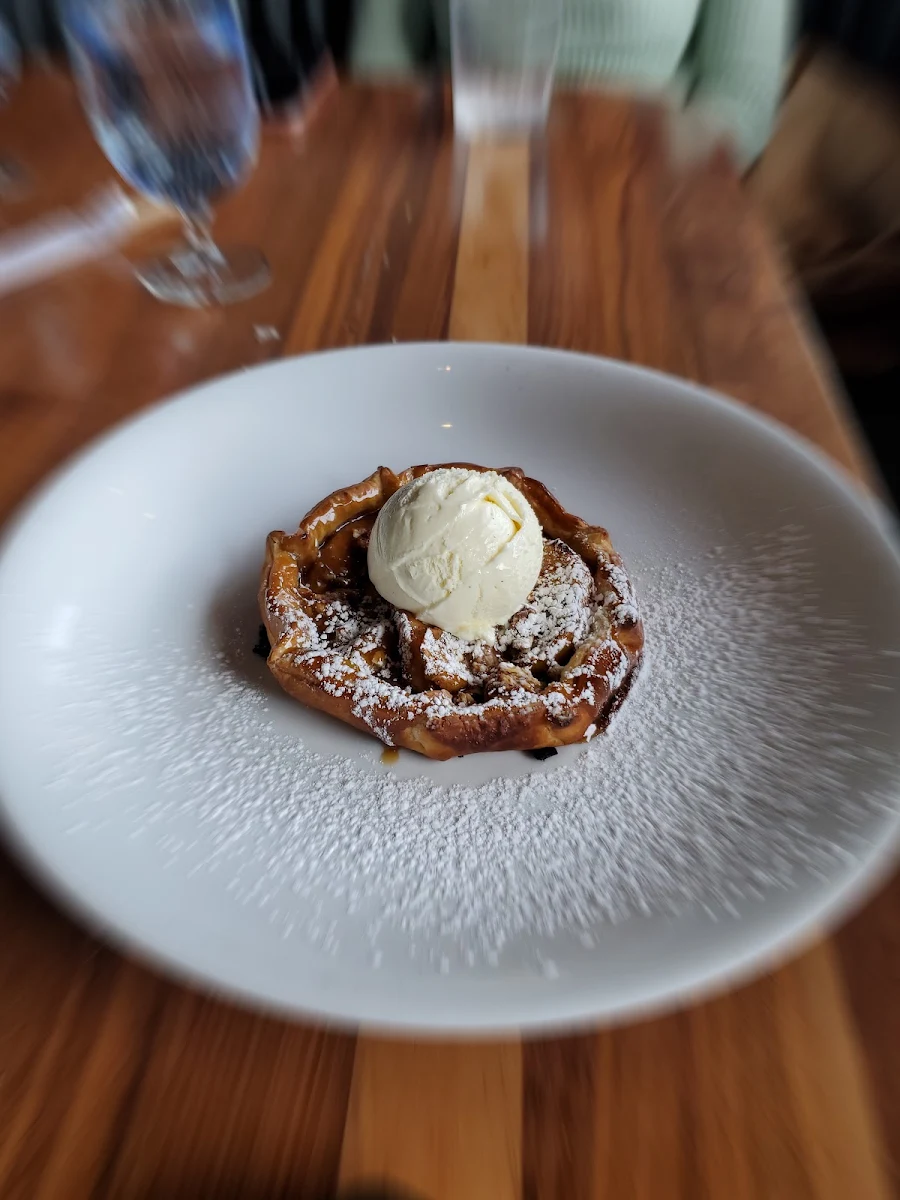 Apple Pie with Maple Ice Cream