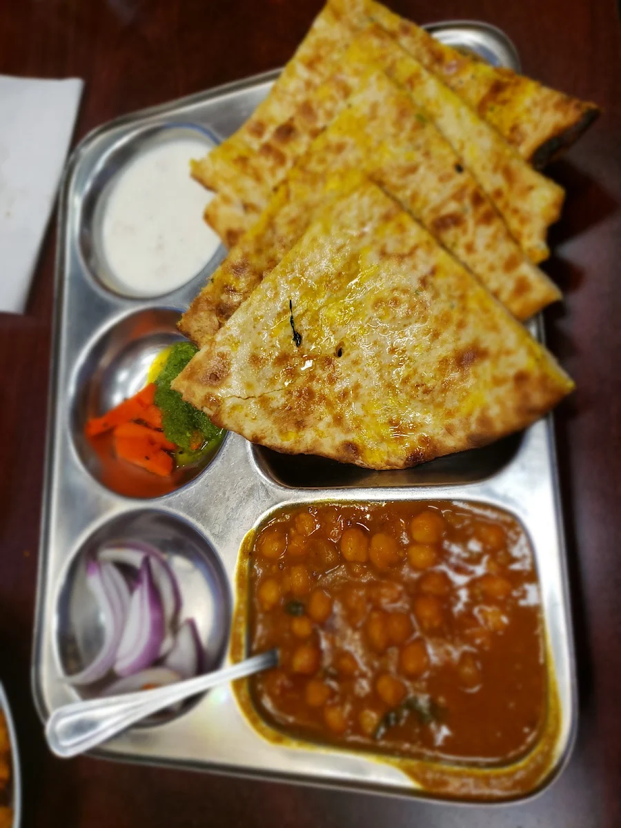 Chhole Bhatura