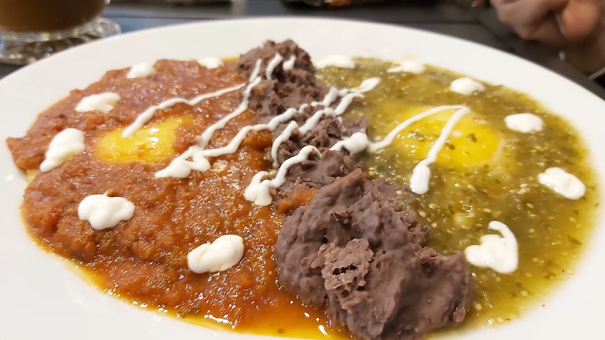 Huevos Divorciados