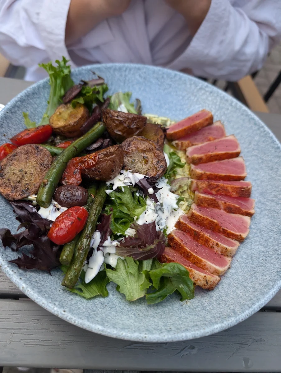 Blackened Tuna Salad Nicoise