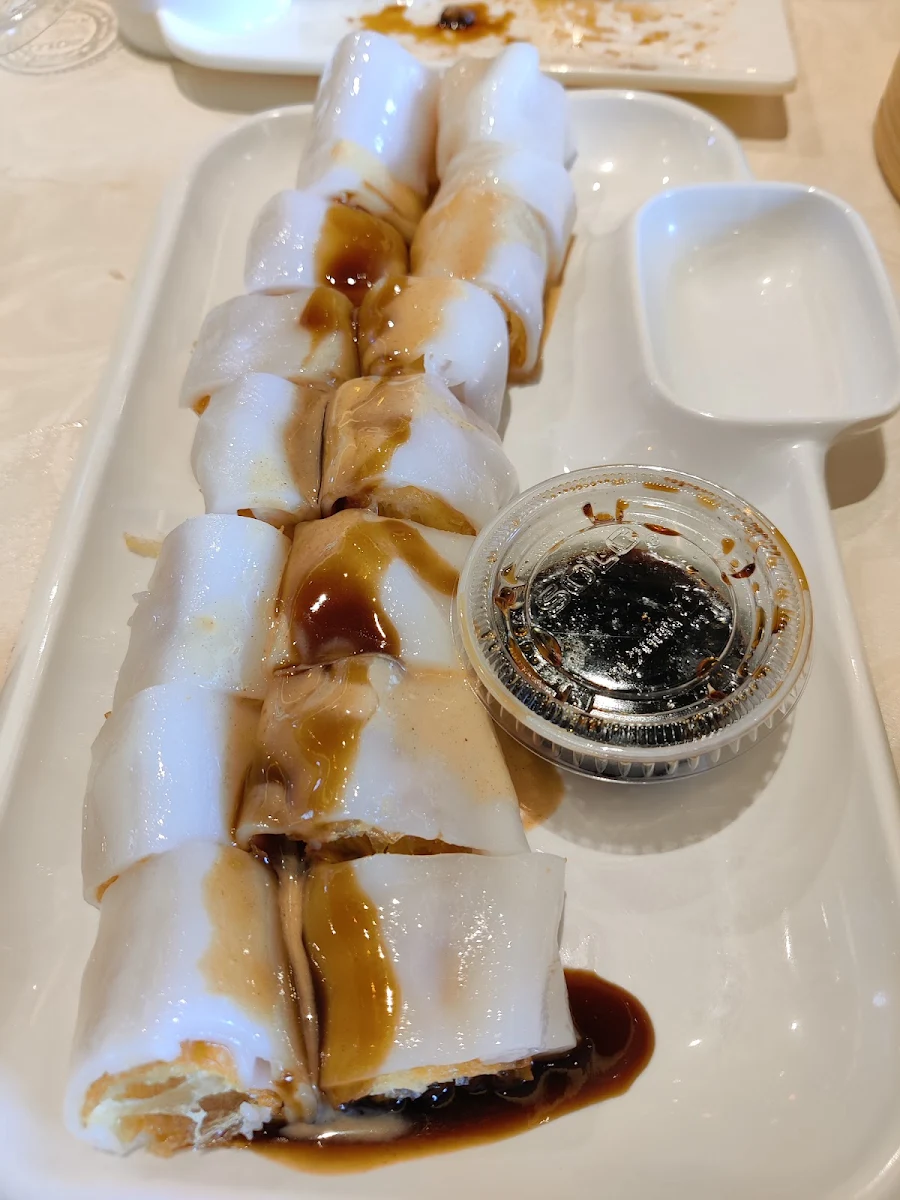 Crispy & Noodles Rice Rolls Congee