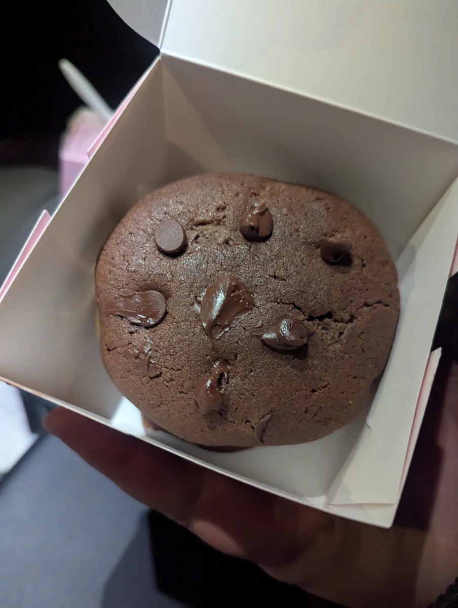 Chocolate Chip Cookie