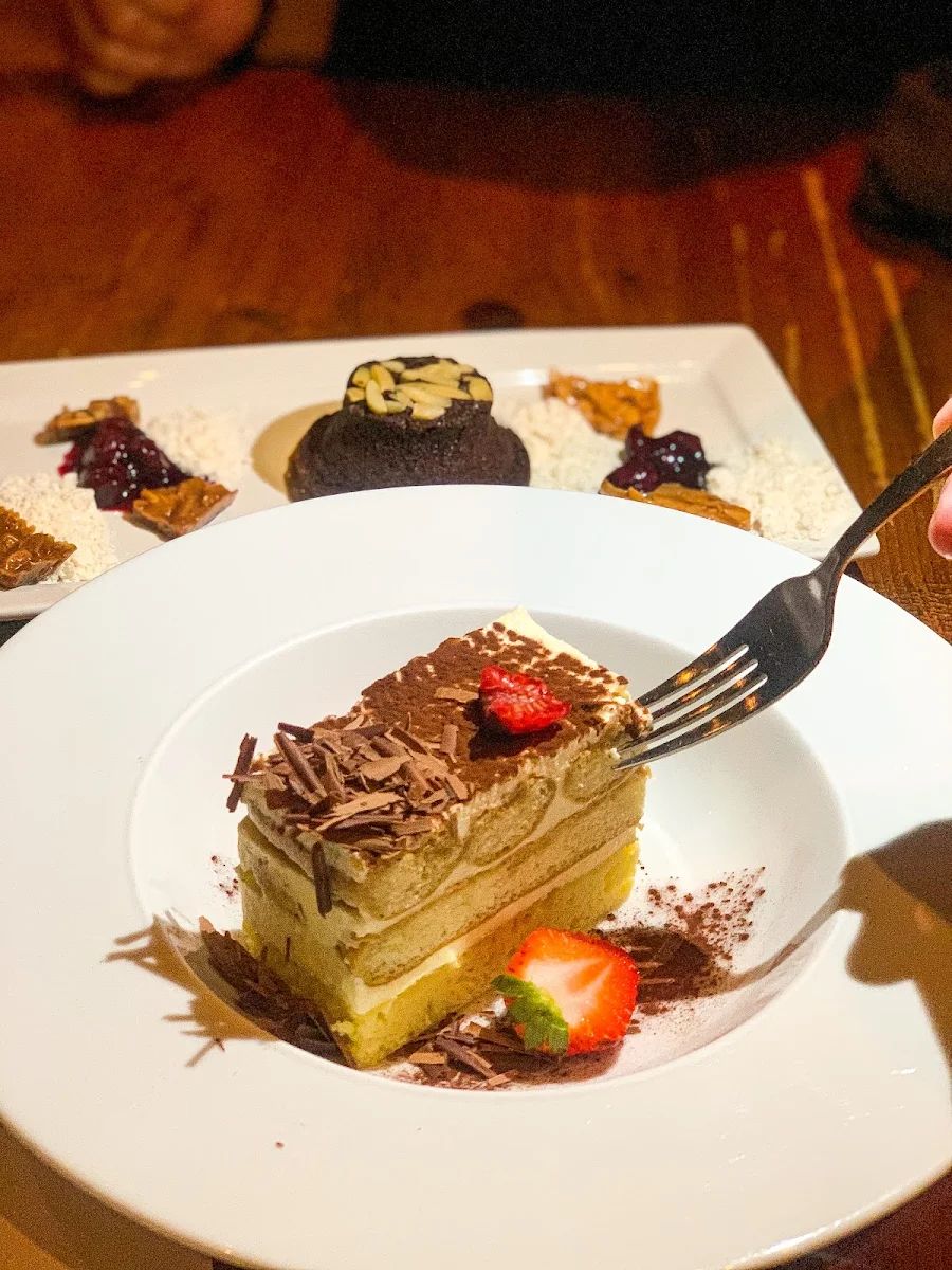Tiramisu Cake