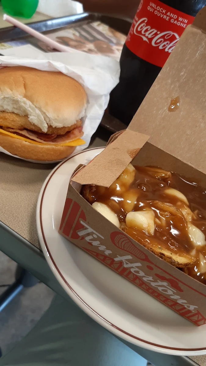 Burger Bacon Poutine