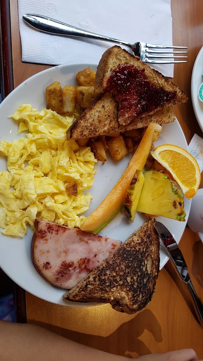Oeufs Brouillés & Saucisses