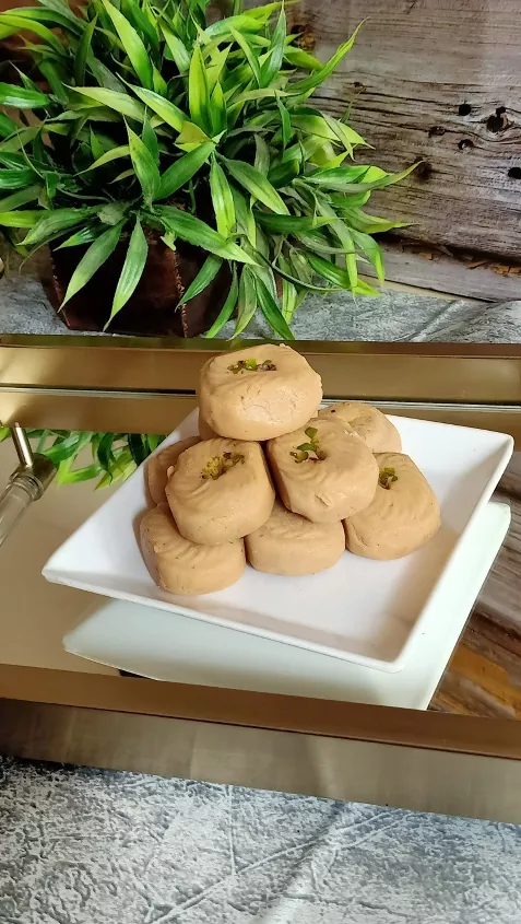 Khoya Peda