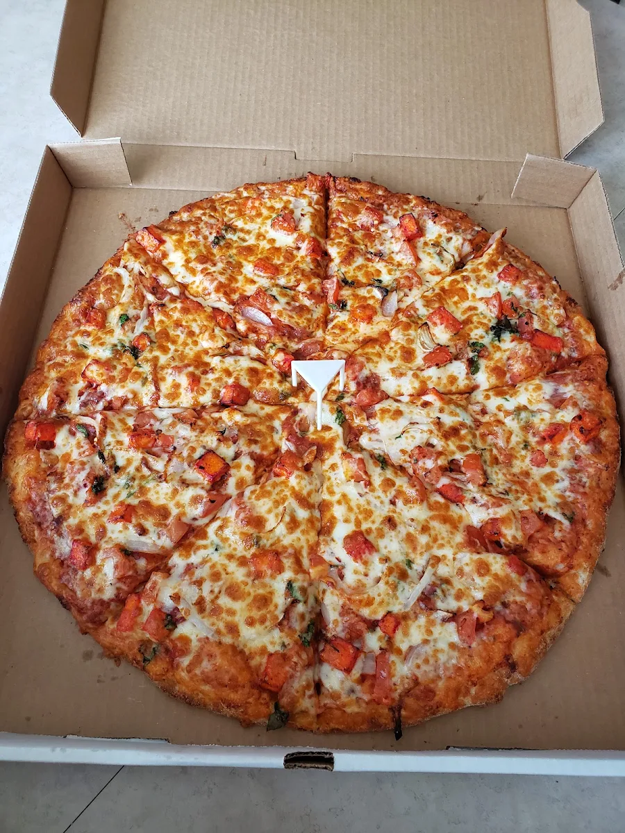 Tandoori Paneer Pizza