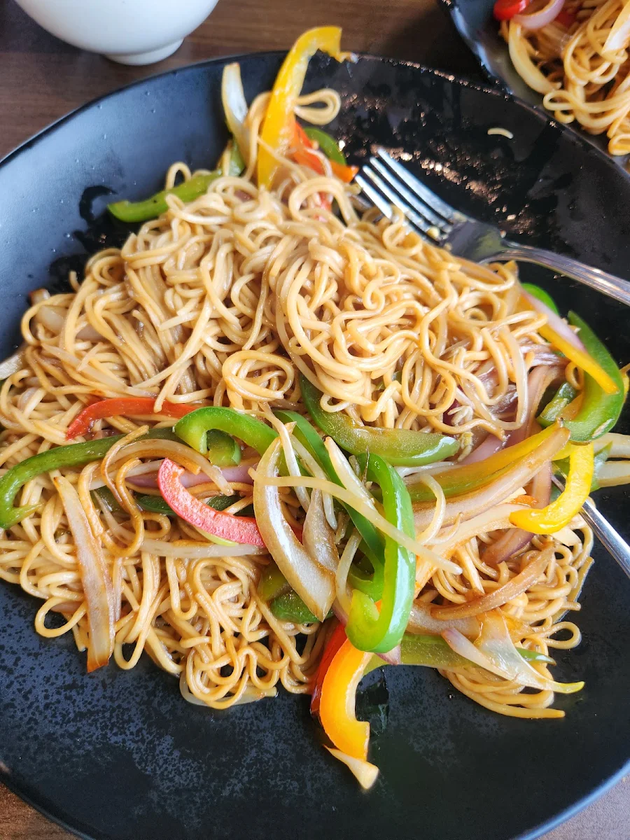 Vegetable Fried Chow Mein