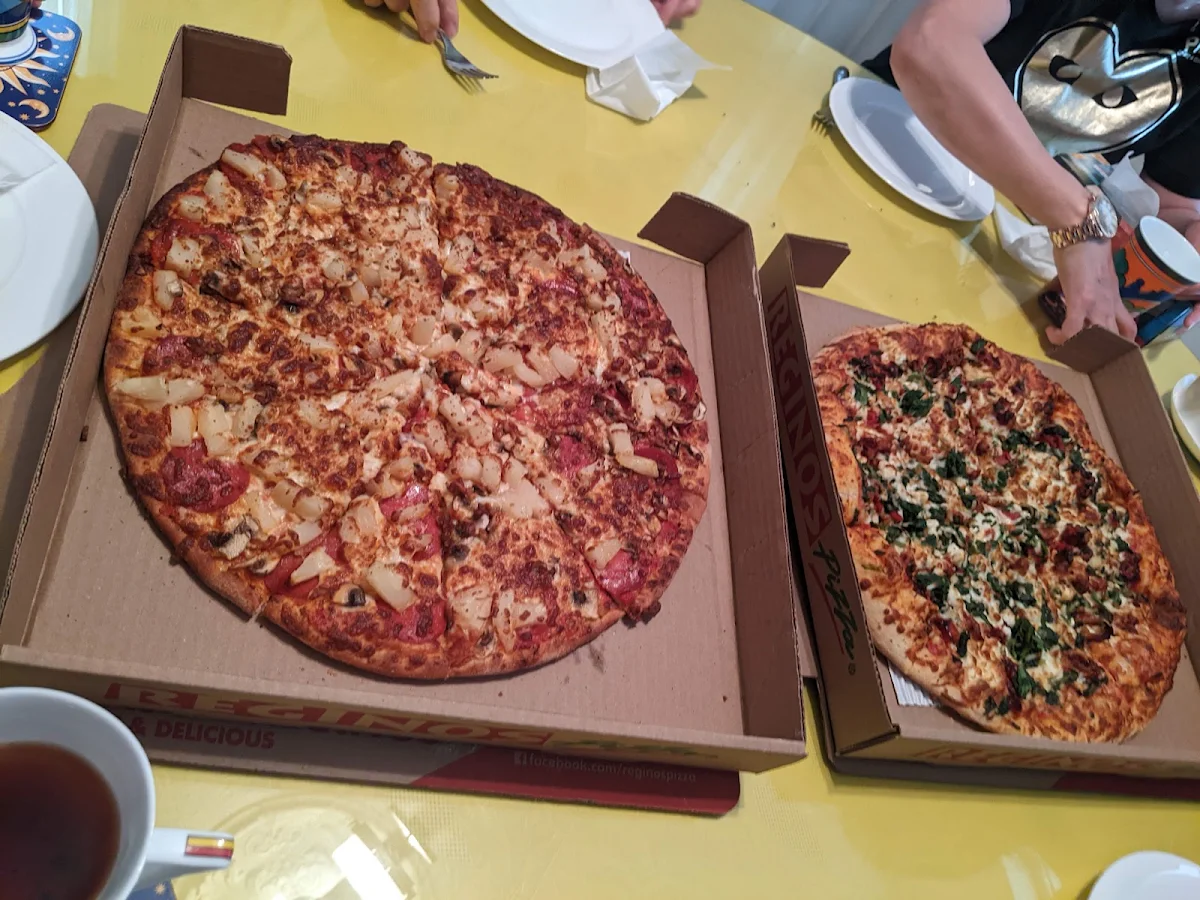Hawaiian Pizza and Pizza Margherita