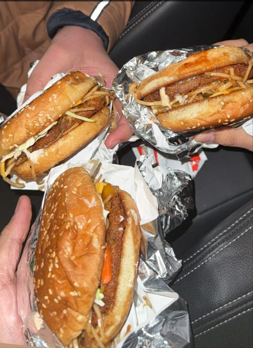 Noodles Burger