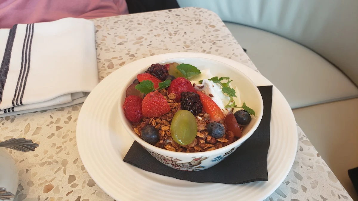 Greek Yogurt Parfait