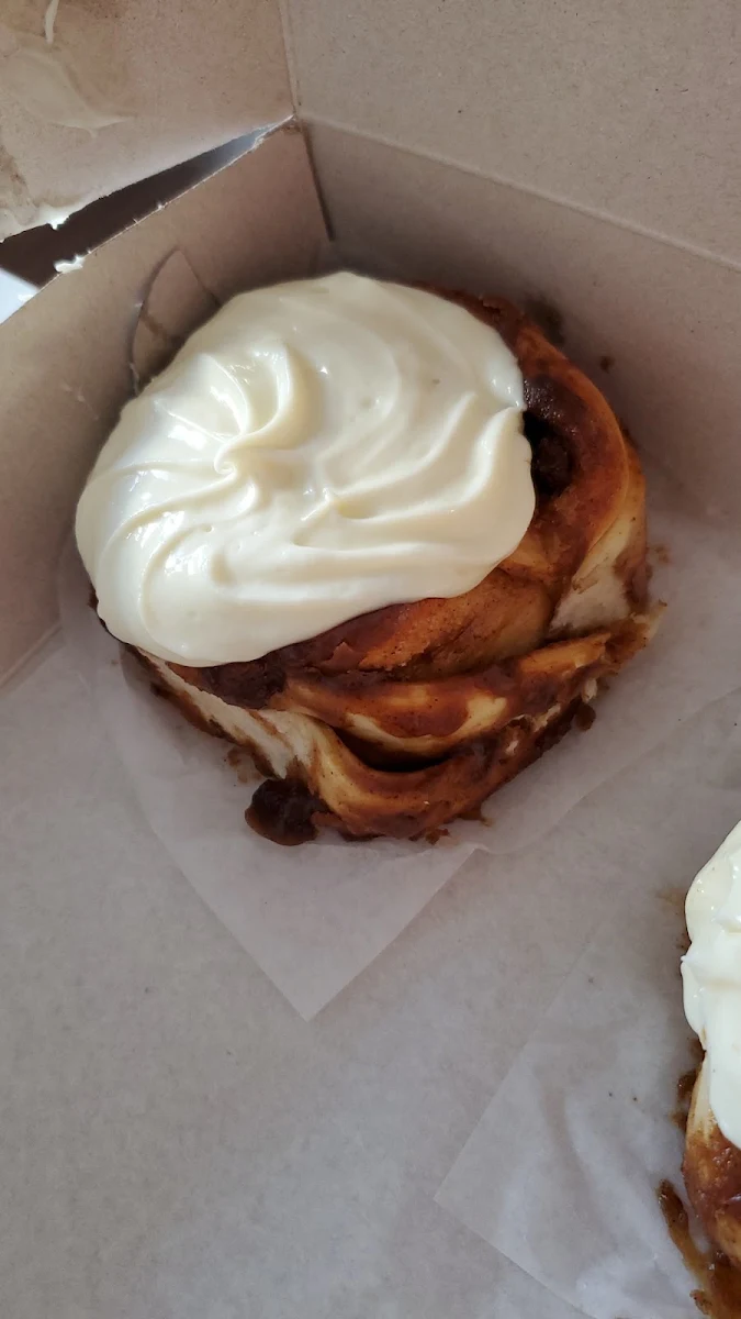Cinnamon Roll with Cream Cheese