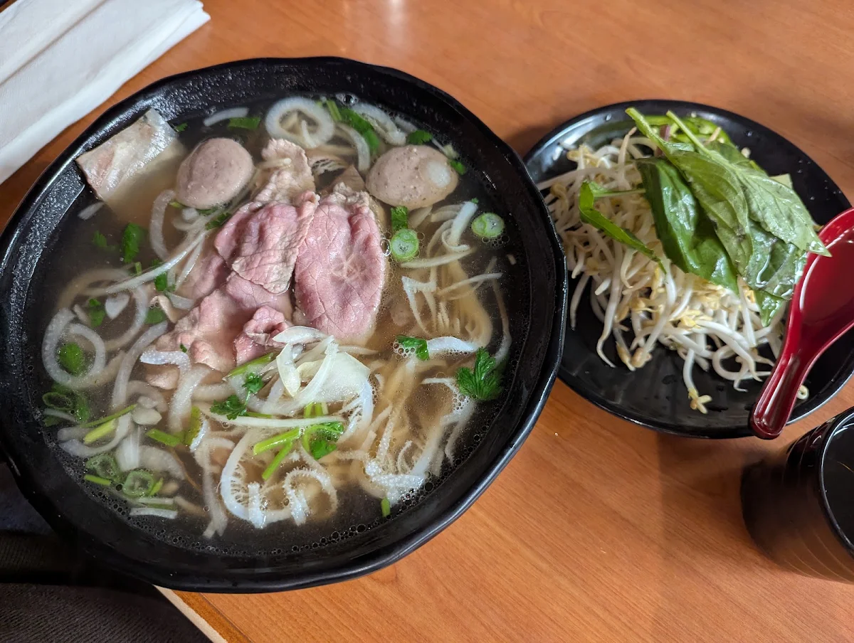 Noodle Soup with Eye Round Steak & Fatty Brisket