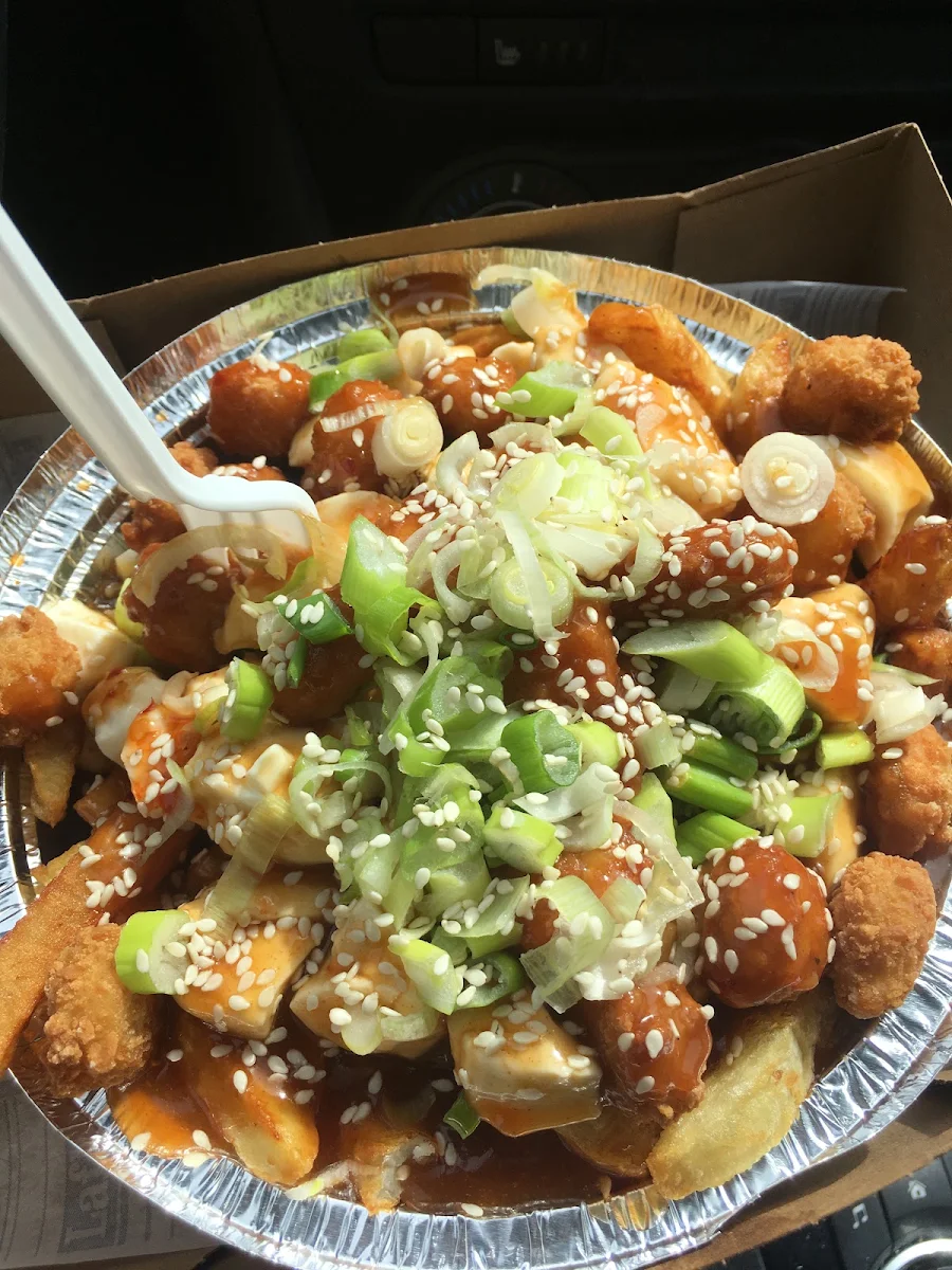 Poutine Thaï