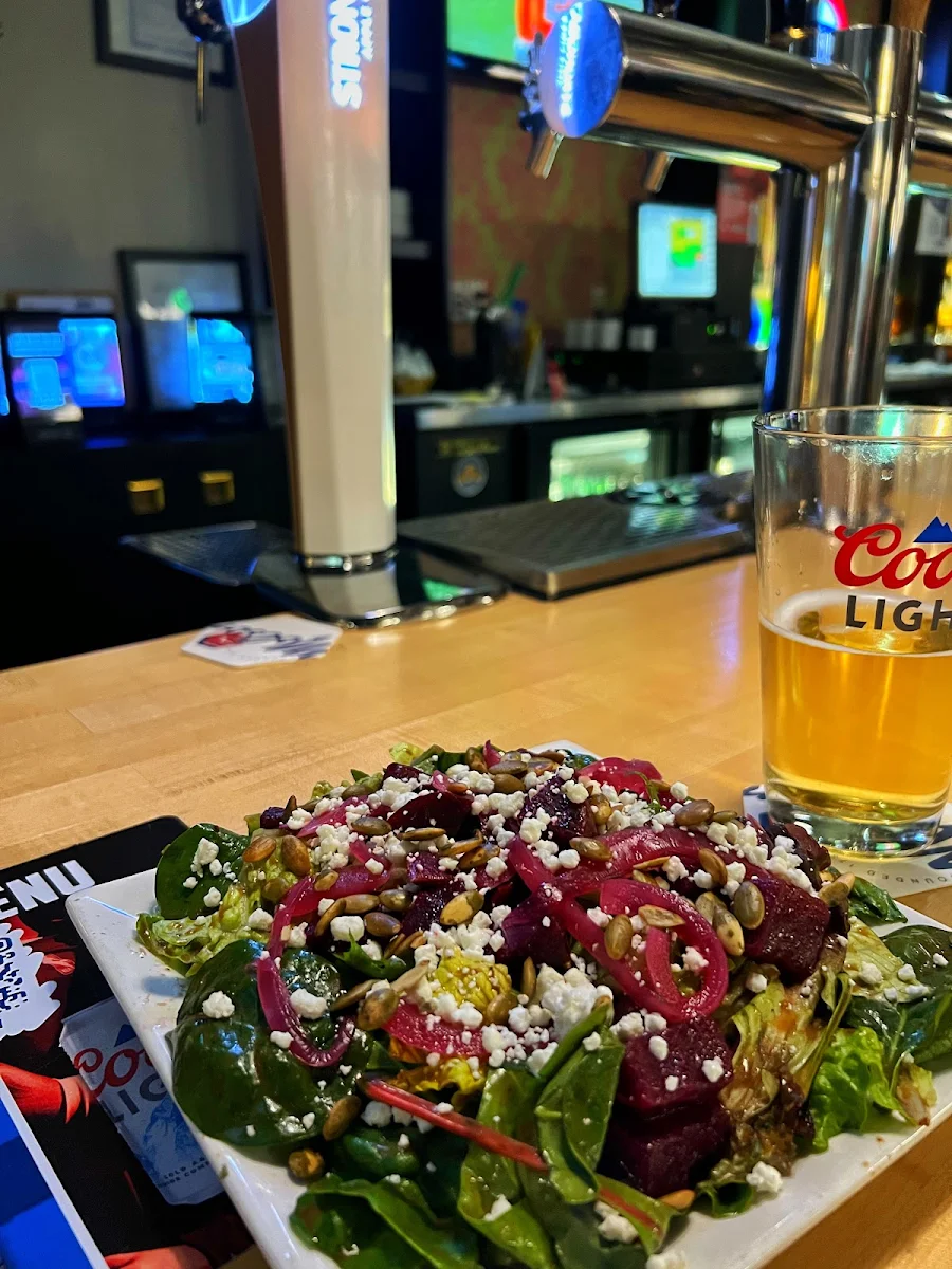 Pub Salad