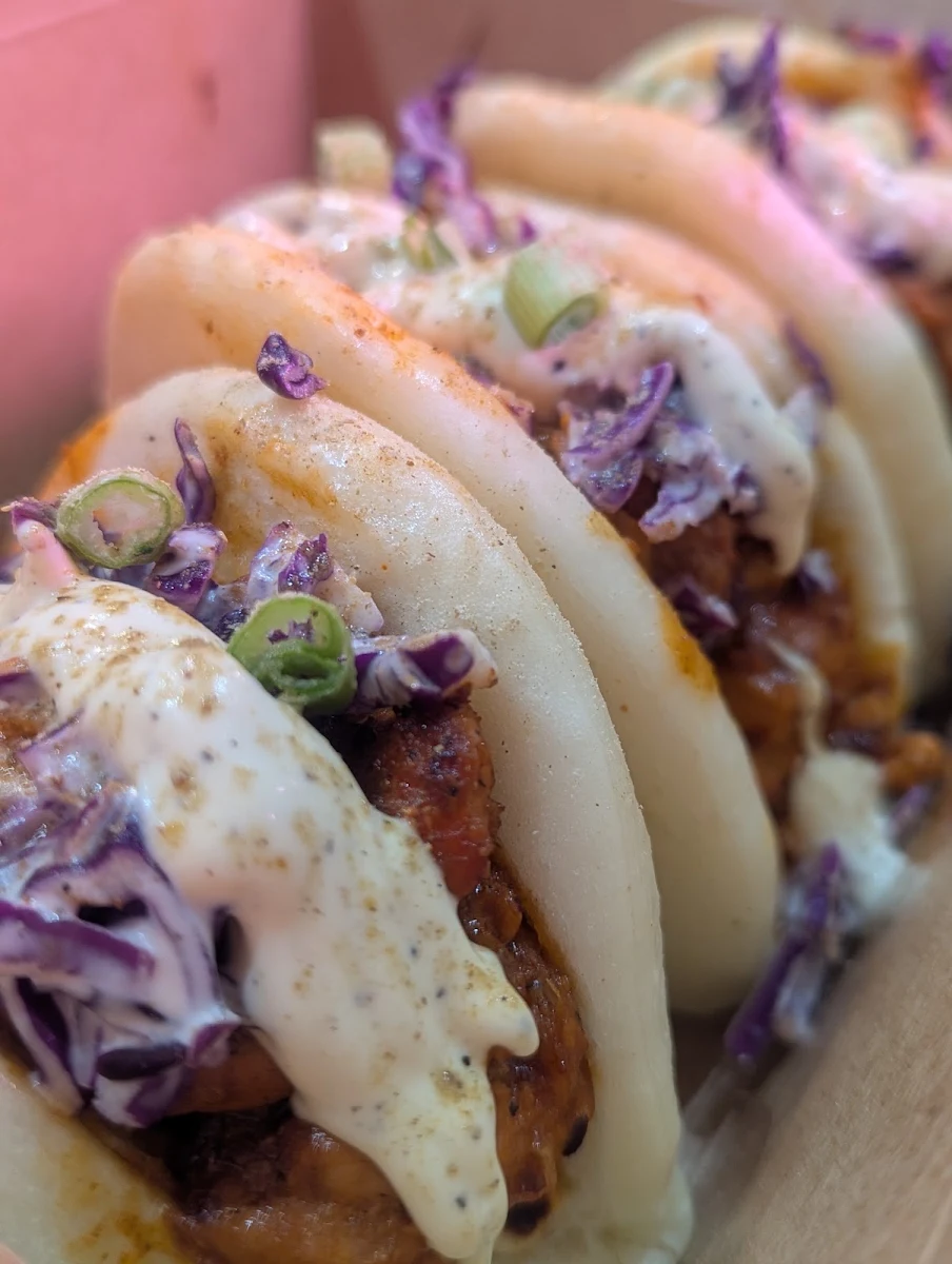 Butter Chicken Bao Me