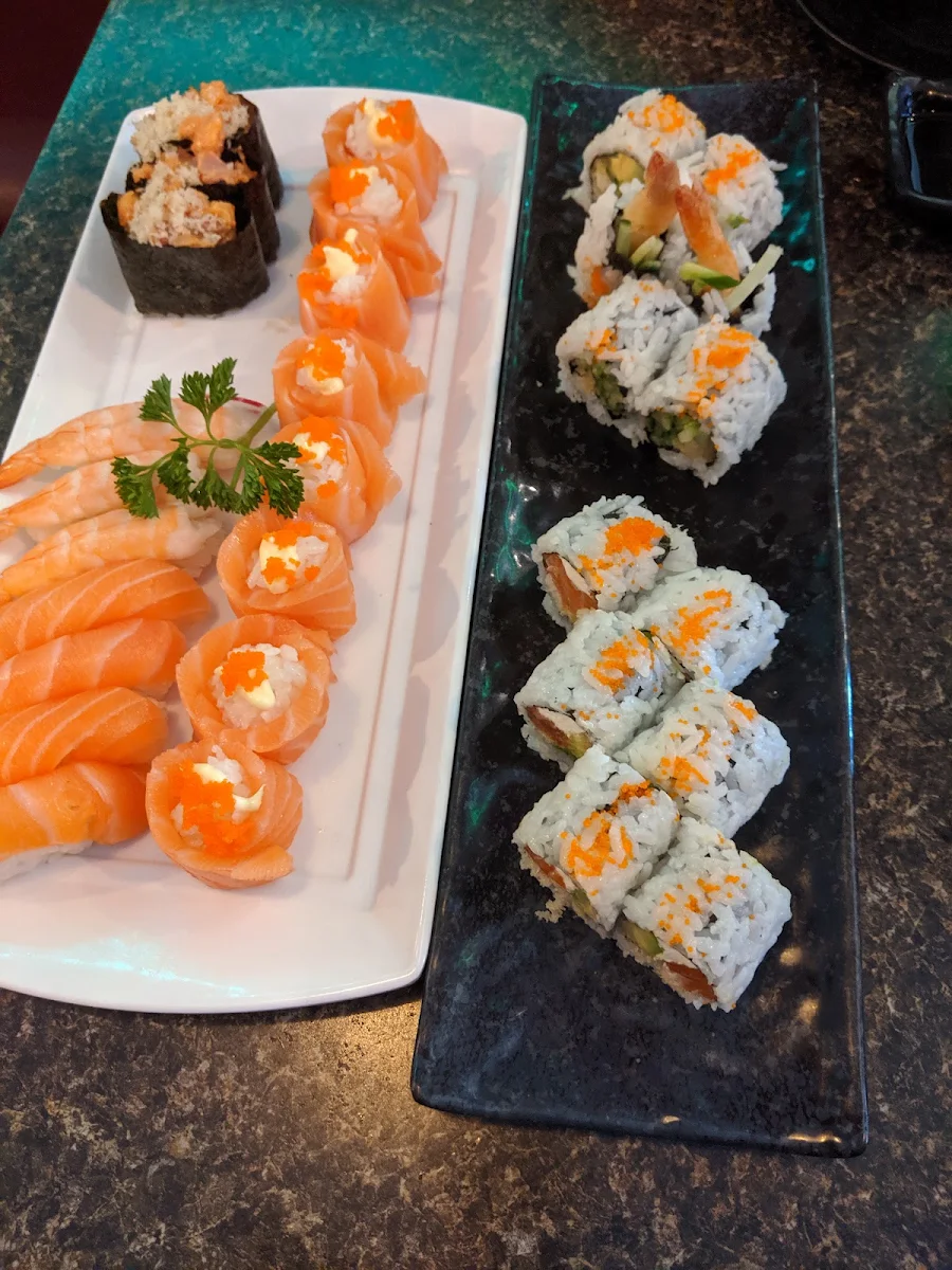 Salmon Sushi