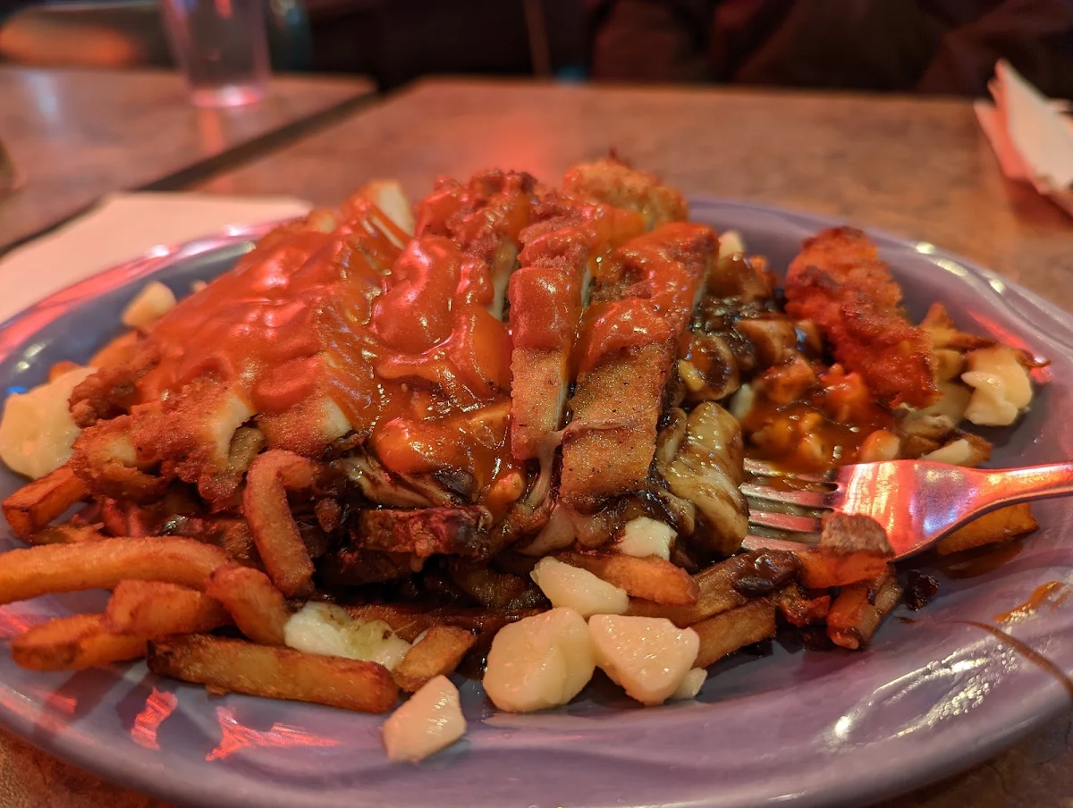 Buffalo Chicken Poutine, Elgin Street Diner
