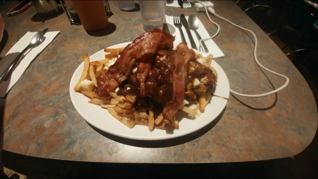 ESD Poutine, Elgin Street Diner