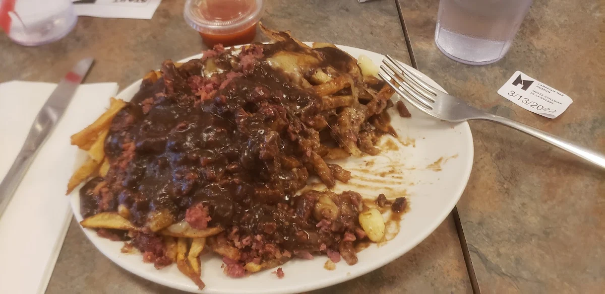 Smoked Meat Poutine, Elgin Street Diner